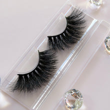 Load image into Gallery viewer, flare up mega mink lashes 25mm_hshbeauty nz