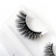 Load image into Gallery viewer, Foxy makeup_beautiful false eyelash nz