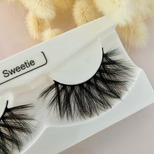 Load image into Gallery viewer, Sweetie vegan lashes_hsh