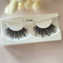 Load image into Gallery viewer, Savage long lashes, drag queen lash, LBGT eyelashes, big eyes, fake eyelashes, buy eyelashes in Brisbane, Queensland eyelashes, false eyelashes for drama makeup look, long eyelashes, Australia makeup online, buy eyelashes Brisbane
