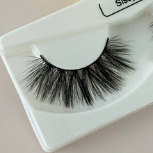 Load image into Gallery viewer, vegan lashes auckland_ sissy