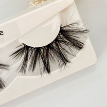 Load image into Gallery viewer, faux eyelashes, Allure, party lashes, la&#39;tui website
